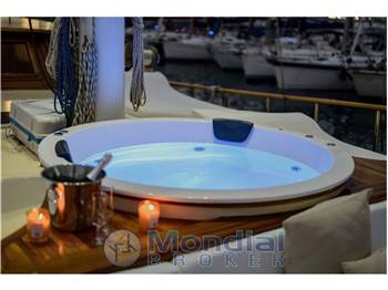 Custom Caicco 6 cabine