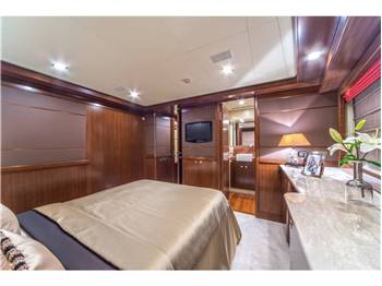 Ferretti Navetta CL 33