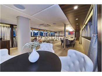 Custom Yacht a vela 43 metri con equipaggio
