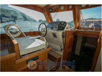 Rose Island Lobster 49