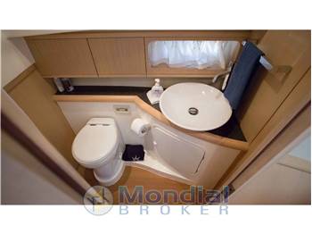 Cantieri Estensi F370 Bluetime