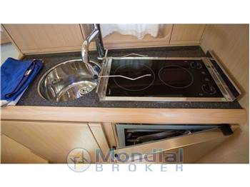 Cantieri Estensi F370 Bluetime