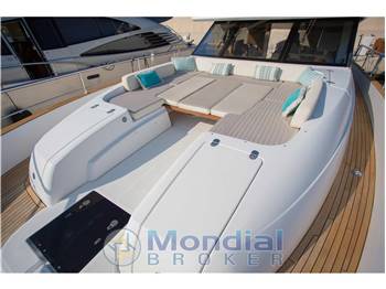 Azimut Magellano 53