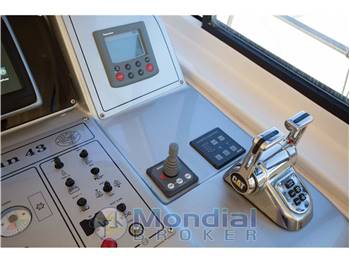 Cantieri del Tirreno Cayman 43 WA  HT