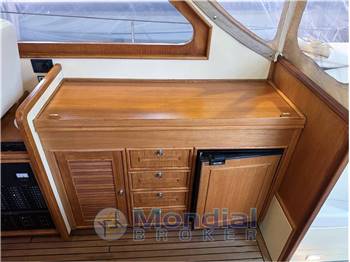 Rose Island Lobster 38