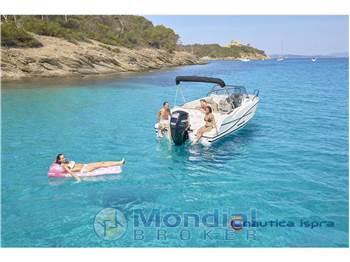 Quicksilver 675 Sundeck