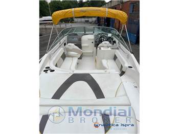 Rinker Captiva 262 cuddy