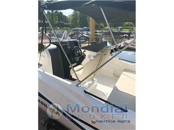Quicksilver 705 OPEN