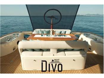 FERRETTI GROUP Mochi Craft Dolphin 74