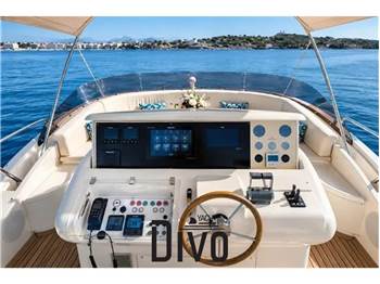 FERRETTI GROUP Mochi Craft Dolphin 74