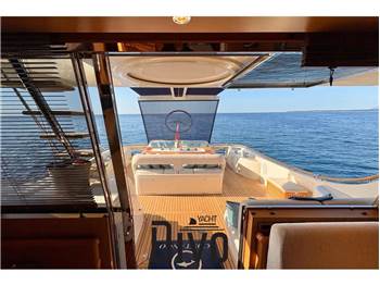 FERRETTI GROUP Mochi Craft Dolphin 74