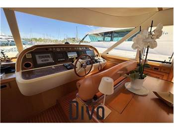 FERRETTI GROUP Mochi Craft Dolphin 74