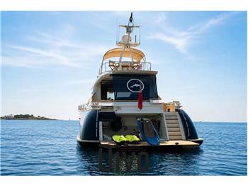 FERRETTI GROUP Mochi Craft Dolphin 74