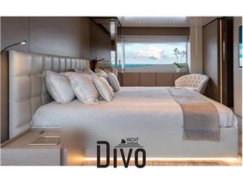 Custom line Navetta 33