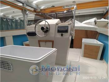 Bertram Yacht 25' Open