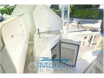 Tiara Yachts 4400 Sovran