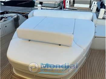 Azimut 62S