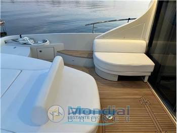 Azimut 62S