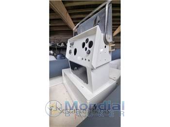 Novamarine HD 700