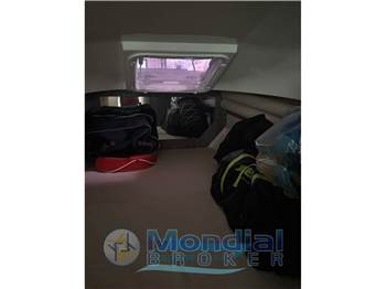 Nuova Jolly PRINCE 33 Sport Cabin