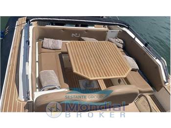 Nuova Jolly PRINCE 33 Sport Cabin