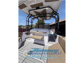 Ranieri International Cayman 35 Excutive