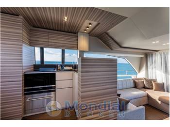 Ferretti F670