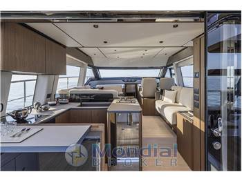 Ferretti 580