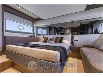 Ferretti 580