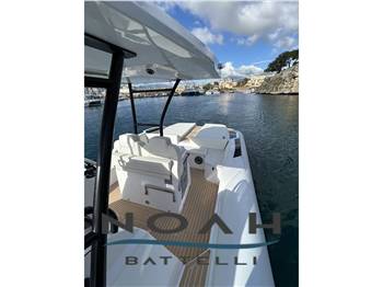 Noah Battelli Noah 36 Open natante