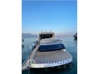 Pershing 76