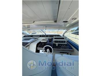 Pershing 60