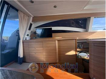Alena 56 hard top