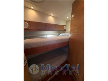 Alena 56 hard top