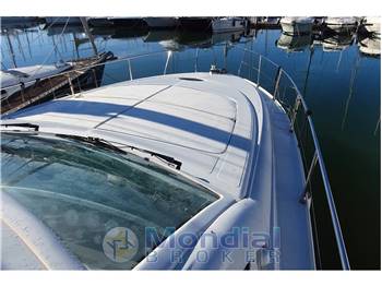 Pershing 48