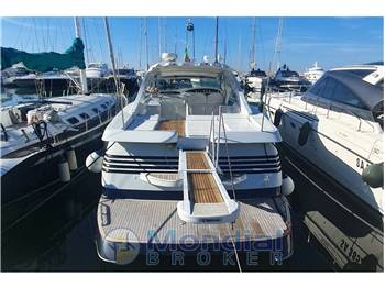 Pershing 48