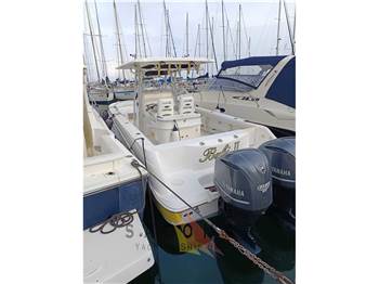 Boston Whaler OUTRAGE 320