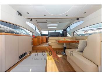 Sunseeker Predator 62