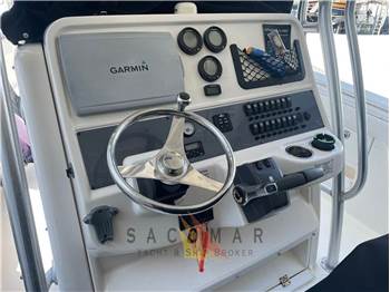 Robalo R 300 CC