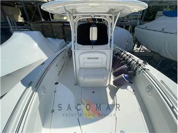 Robalo R 300 CC
