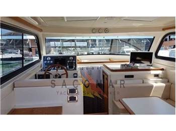Di Donna SERAPO 42 CABIN HT