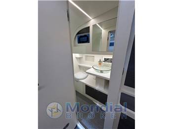 Domina Yachts 42 Walkaround