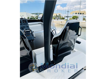 Technohull 40 Explorer