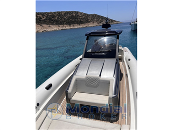 Technohull 40 Explorer