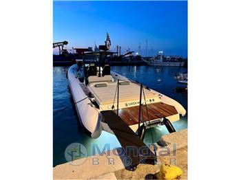 Technohull 40 Explorer