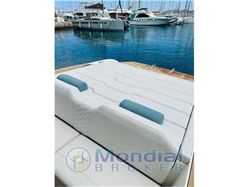 Technohull 40 Explorer