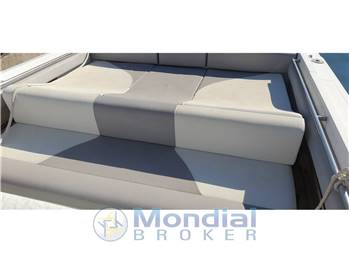 WELLCRAFT MARINE SCARAB 34 SPORT