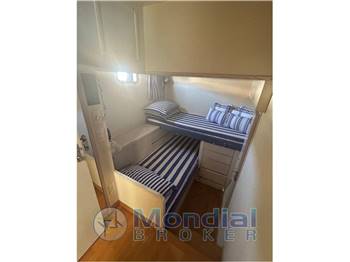 Hatteras Yacht 65 Convertible