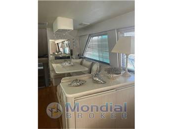 Hatteras Yacht 65 Convertible