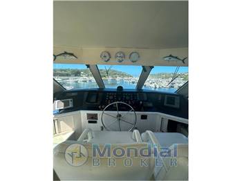 Hatteras Yacht 65 Convertible